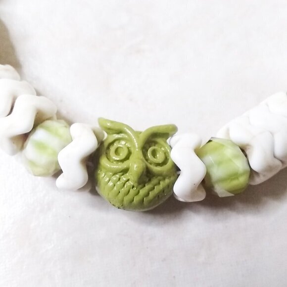 Owl Lovers! Beaded Bracelet: Patina Painted Owl + Millefiori + Howlite Beads - Picture 2 of 10